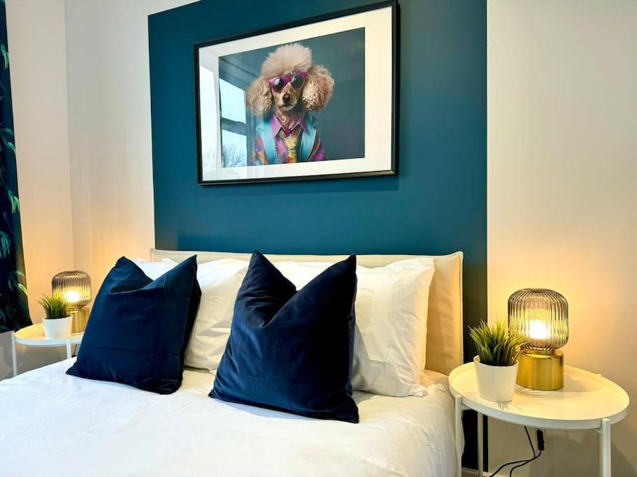 Bournemouth Getaway: 3Br Apartment Near Beach Exterior photo